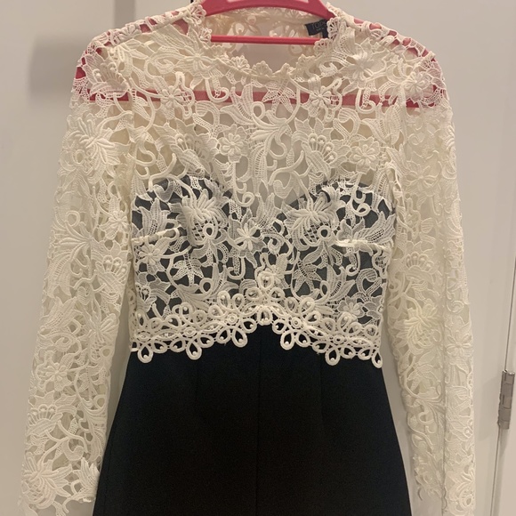 Topshop Open Back Lace Top Black Bottom Romper Sz 2 NWT - Picture 3 of 4